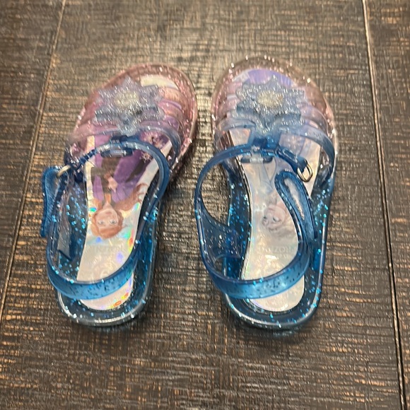 Frozen 2 light up sandals Clearance
